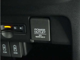 ◆アクセサリーソケット◆ドラレコの電源やスマートフォンの充電等に使用できる便利な電源ソケット!使いやすい場所に装備されています。