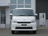 【こだわりの仕上げ】当店の展示車両は全てプロのクリーニング専門スタッフの手で、気持ちよくお乗りいただけるように仕上げております。細部までこだわって仕上げた展示車両をぜひご覧ください。