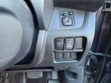 片側電動スライドドアのスイッチ付です。車内からもスイッチひとつで楽にドアの開閉が可能です。電動なので開閉時に力を使う必要がなく、半ドアになることもありません!