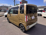 入庫時に走行チェックを行っており、納車前にはディーラーにて点検整備を実施した上で納車させていただきますのでご安心ください。