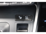 駐車位置を設定すれば自動で駐車してくれる「アドバンストパーク」搭載しています。(作動条件など詳しくはスタッフまでお問い合わせください)