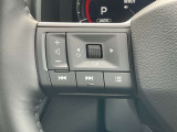 【ステアリングスイッチ】運転中に手元から視線を外すことなく、「オーディオの音量調整」が安全に行えます。