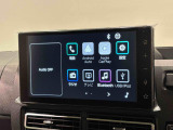 9インチディスプレイオーディオ標準装備でApple CarPlayやAndoroido Autoに対応!スマホアプリが,大きなディスプレイで連携し,安心・快適に使えます。
