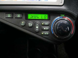 「オートエアコン」が付いています。1年中快適な室内を提供!車内温度を設定すると、風量を自動で調節してくれます。
