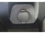 【アクセサリーソケット】12Vのカー用品等の電源供給が可能です。