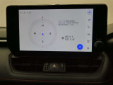 ディスプレイオーディオ搭載 スマホと連動しナビとしての機能はもちろん、お手持ちのスマホと連携しスマホ内の音楽を聴いたり、メッセージの受信等色々な事が出来ます