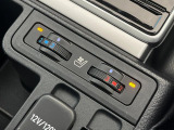 【シートヒーター&ベンチレーション】夏場は涼しい風でお尻や背中の熱やムレを防ぎ、冬はエアコンよりも早く温まってポカポカに!季節を問わず快適に過ごせます。