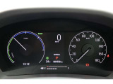 アンビエントメーター. 運転の状態を表示します。省燃費状態の時はアンビエントメーターの色が緑色に変化します。