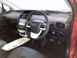 見通しのよいすっきりとした視界で、誰でも運転しやすいです。運転のしやすさは疲れにくさにも繋がりますよ♪