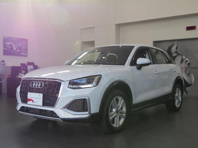 Q2 35 TFSI アドバンスド 