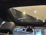 車両は屋内展示しておりますので天候に関係なくごゆっくりコンディションご確認頂けます。車両を倉庫へ保管している場合が御座いますのでご来店前に在庫確認頂けると幸いです。TEL072-784-8800