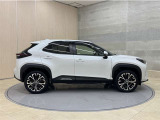 全車1年間の走行距離無制限のロングラン保証付きです。また、さらに安心をお求めの方には1年〜2年の保証延長ができる「ロングラン&alpha;保証」(有償)もお選びいただけます。
