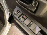 付属品(取扱説明書・記録簿・スペアキー等)の有無は車両ごとに異なります。お気軽にお問い合わせください。