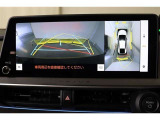 車両を上から見たような映像表示するパノラミックビューモニター付き!