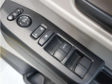 ◆パワーウィンドウスイッチ◆運転席から全席の窓の開閉操作を行うことが出来いつでも換気ができます!