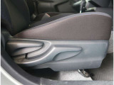【シートアジャスター】上下調整できるシートアジャスター!運転手にあったドライバーズポジションができますね。