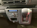 納車前にはプロのメカニックが、各部の点検を行います。ディーラーにしか出来ない品質、そしてサービスできっと満足していただけると思います!