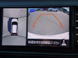 上からの視点で狭い駐車場への駐車などに役立つアラウンドビューモニターです♪