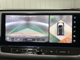 【プロパイロットパーキング】縦列駐車も車庫入れも指先だけの簡単な操作でスムースに。
