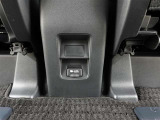 非常時やキャンプなどに役立つAC100Vコンセント付きです。
