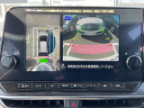 アラウンドビューモニターで全周囲が見えるのでバックや駐車が苦手な方も安心です。