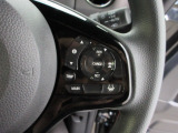 Hondaセンシングの機能のひとつ、アダプティブクルーズコントロール付!アクセルから足を離しても設定したスピードと前車との車間を保ち走行してくれます!車線維持もアシスト☆高速道路で疲労軽減ですね☆