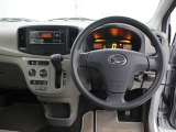 運転席廻りです。