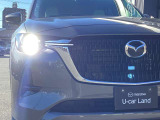 アダプティブLEDヘッドライト カメラや車速センサーと連動して、ハイ、ロー、ワイドローのLEDライトを常に最適な配光に自動制御する優れものです!