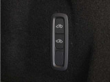快適性や操縦性を高める電子制御式4輪エアサスペンションを採用した、ドライビングモード選択式FOUR-Cアクティブパフォーマンスシャシーを装備。卓越した乗り心地とハンドリングを提供します。