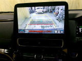 バックモニター搭載で車庫入れ安心!バック中の死角部分がモニターに映し出されるので安全性UP!