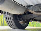 お車を安心してお乗りいただく為には、足回りの定期点検が欠かせません。サービスサポート(有償保証)では無料点検もご提供しており、安心のカーライフをお過ごしいただけるサポート体制が整っています。