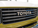 人気のTOYOTA文字グリル!