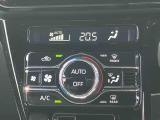 オートエアコンが標準装備されています♪