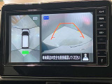 【アラウンドビューモニター】車を上から見下ろしているかのような映像で周囲の状況がひと目で確認、狭い駐車場に駐車するときも安心です♪