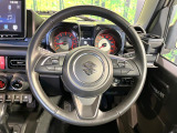 【純正革巻きステアリング】上質な革を使用することで、手にしっかり馴染みとても運転しやすいハンドルです♪