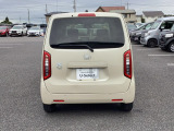 ☆当社販売スタッフは自動車のプロフェッショナルです!自動車の知識が全くないお客様でも安心してご来店下さい! 丁寧に分かりやすくご案内させていただきます☆