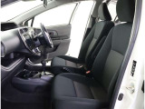 見通しのよいすっきりとした視界で、誰でも運転しやすいです。運転のしやすさは疲れにくさにも繋がりますよ♪
