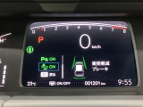 ホンダが推し進める総合先進安全装備のセンシング搭載! 衝突や斜線はみだしなどの危険が予測される時、センサーが警告。ヒューマンエラーを高度先進技術が補完してくれます。