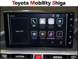 インパネ中央部にオ-ディオ機能とスマホ連携機能を搭載したディスプレイオ-ディオを装備しています。(CD・DVDデッキは装備しておりませんのでご注意ください)