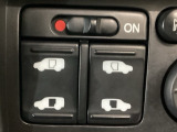 【両側パワースライドドア】両側がパワースライドドアになっており、運転席のスイッチやスマートキーでも開閉が可能です!開口部も広いので乗り降りも楽々♪