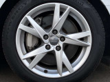 内装クリーニングも施しております。内装の綺麗なお車は気持ちが良くオススメさせていただく1つのポイントになっております。