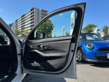 国道246号線沿い、南町田グランベリーパーク駅すぐ。BMW Premium Selection 東名横浜/〒194-0004 東京都町田市鶴間5-18-1