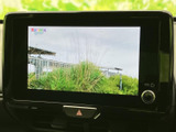 テレビ映像を画面で楽しめる装備です。停車中の休憩時間にニュースや番組を視聴でき、車内で過ごすひとときを充実させます。映像を楽しむ時間を身近にします。