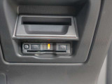 高速道路や有料道路の必需品のETCも装着しています。カードを入れるだけで、料金所をノンストップ&キャッシュレスで通過出来る優れものです。★☆★☆★