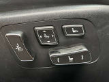 【パワーシート】電動でシートポジションの変更が可能です。手動式より細かくシート設定が可能ですのでより快適な姿勢でドライブを楽しんで頂けるでしょう。