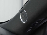 【BOSEサウンド】BOSE社との共同開発により室内空間に最適な音響チューニングを施し、クリアで臨場感のあるダイナミックサウンドをお楽しみいただけます。