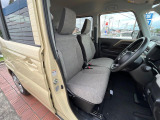 運転席シート廻りは使用感も少なく、良好な状態となっています。丁寧に使われていたことがよくわかりますね。