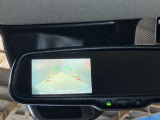 【バックモニター】駐車するとき、後ろのスペースがどれくらいあるかわからず、うまく停められない・・なんてことを防ぐ、バックカメラを装備。