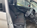 運転席。高さもちょうど良く乗り降りもしやすいです。