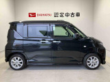 車両右側面からの写真になります。車をご覧になりたい時はお気軽に最寄りの店舗へご相談下さい。